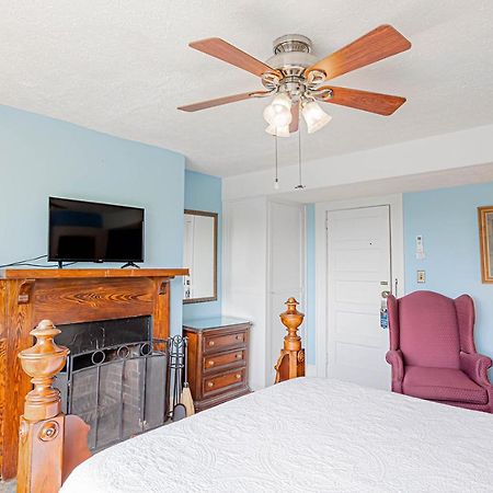 Echo Mountain Inn Hendersonville Bagian luar foto