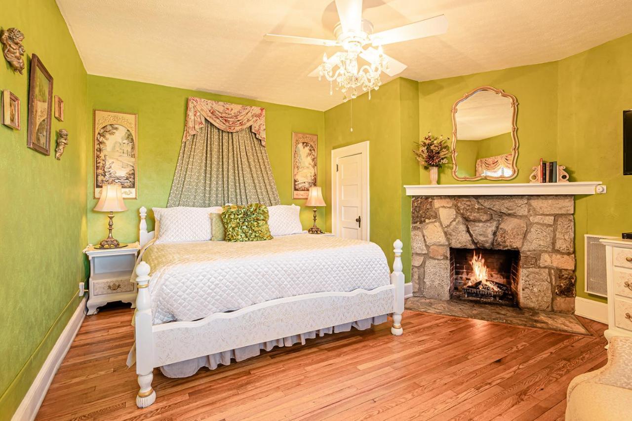 Echo Mountain Inn Hendersonville Bagian luar foto