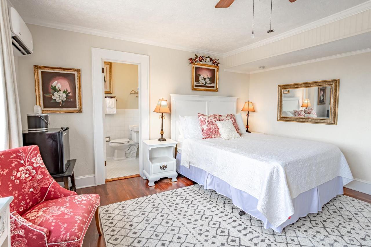 Echo Mountain Inn Hendersonville Bagian luar foto