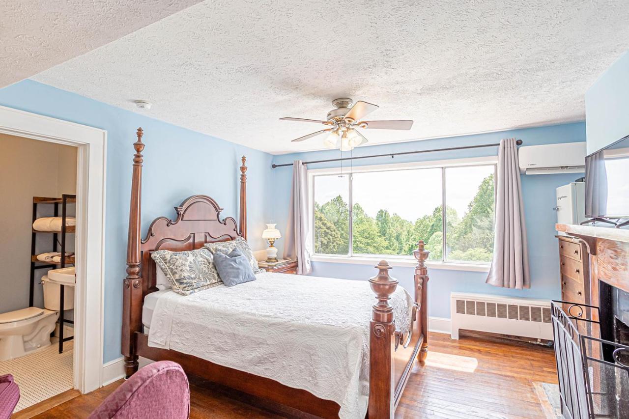 Echo Mountain Inn Hendersonville Bagian luar foto