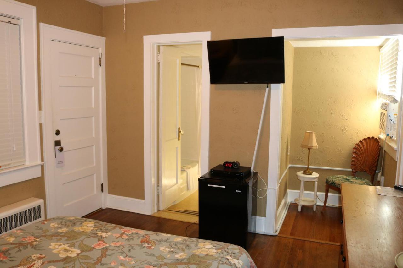 Echo Mountain Inn Hendersonville Bagian luar foto