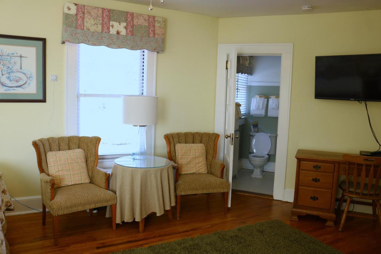 Echo Mountain Inn Hendersonville Bagian luar foto
