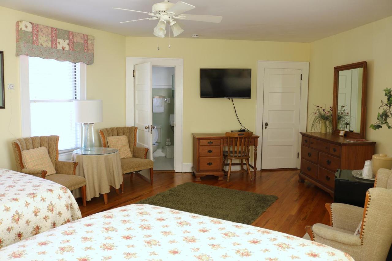 Echo Mountain Inn Hendersonville Bagian luar foto