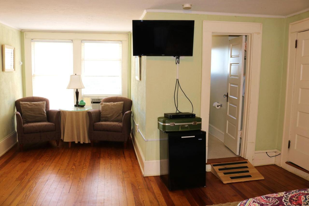 Echo Mountain Inn Hendersonville Bagian luar foto