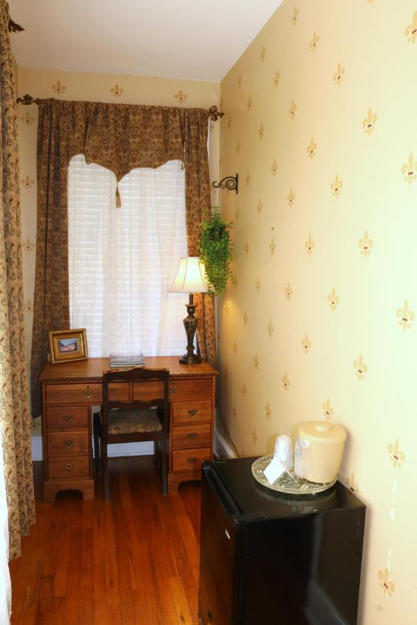 Echo Mountain Inn Hendersonville Bagian luar foto