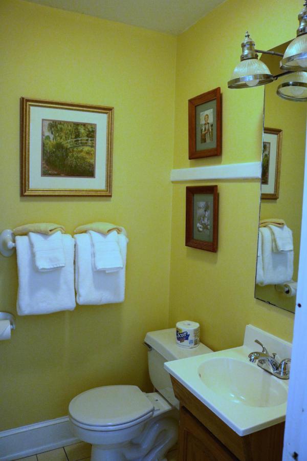 Echo Mountain Inn Hendersonville Bagian luar foto